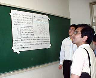 �p������